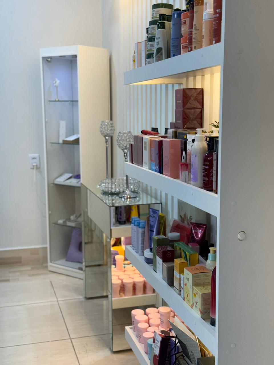 Expositor de produtos e joias